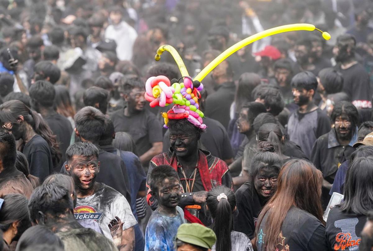 ”所用主料是咖啡粉 ：弄到嘴里也没事pg电子试玩平台云南墨江